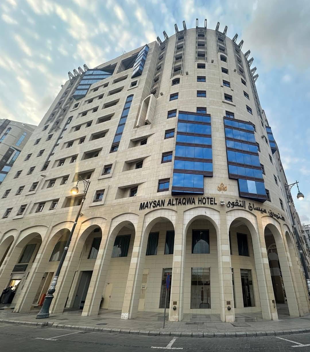 property-image_1E68KfFcZZVER8m.jpg