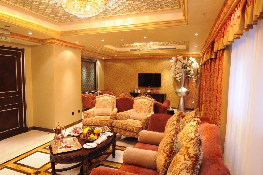 property-image_KYhE8wVdHmmZC3F.jpg