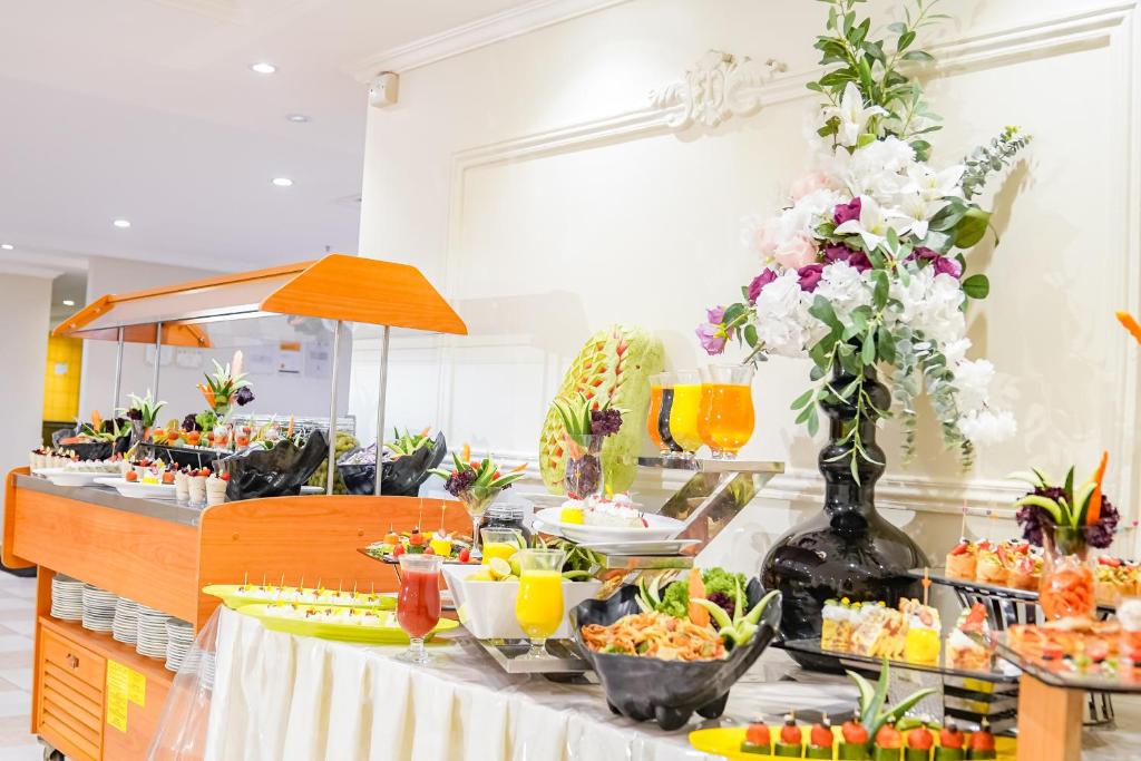 Emaar Al Manar Hotel-31