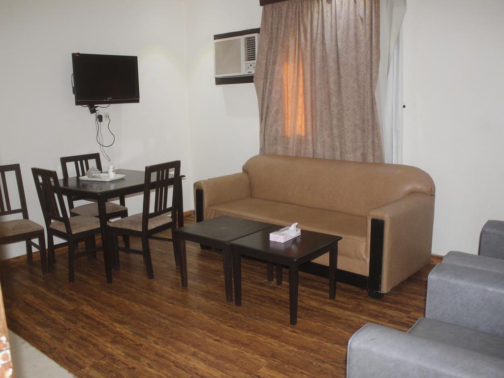 Al Khazrajiah Hotel-6