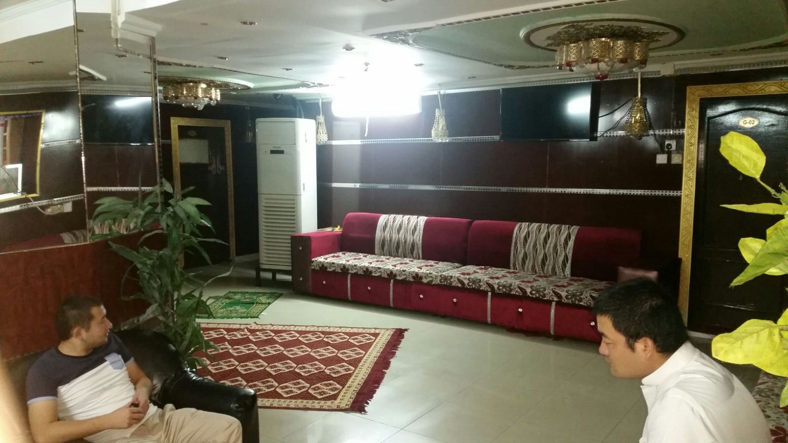 Gahir Al Sahrah Hotel 2-8