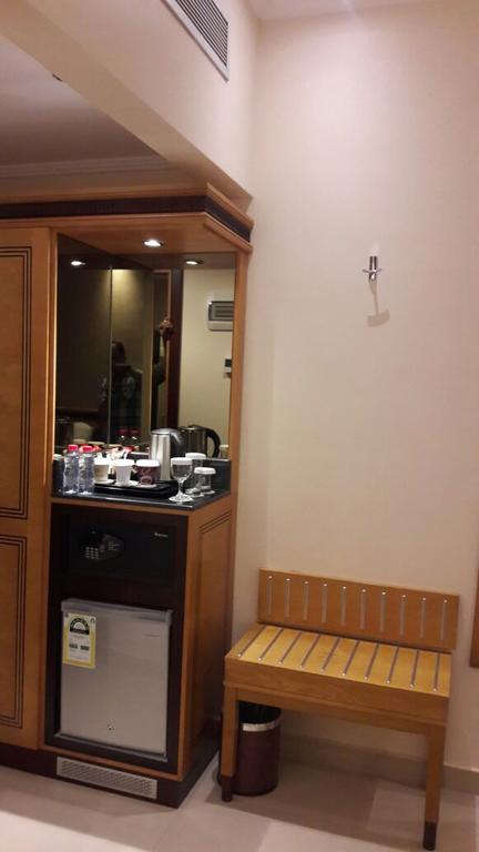 Al Fajr Al Badea Hotel 6-15
