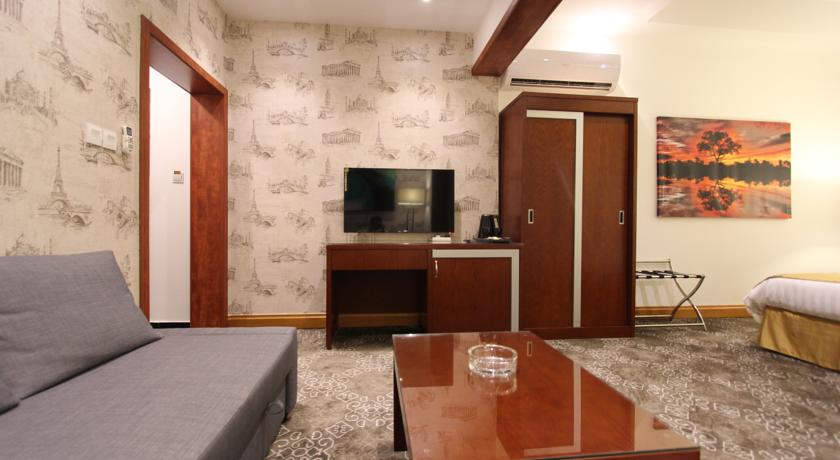 X Platinum Hotel-19