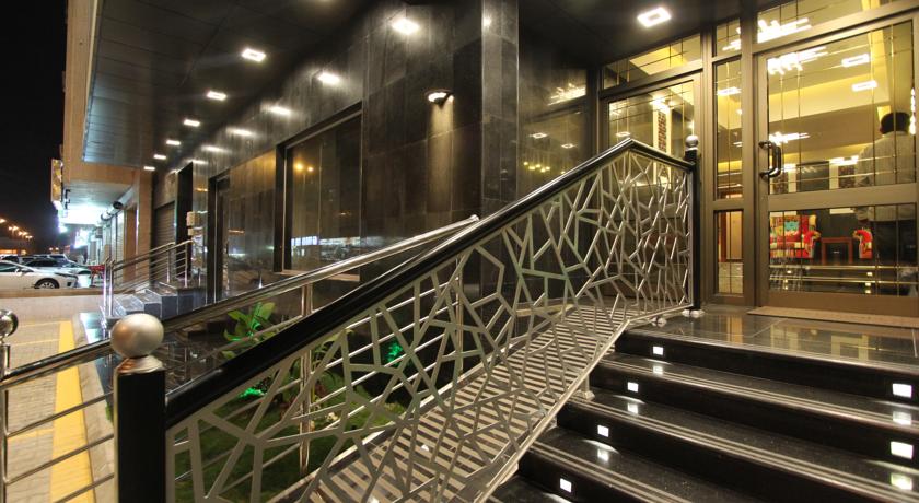 X Platinum Hotel-4