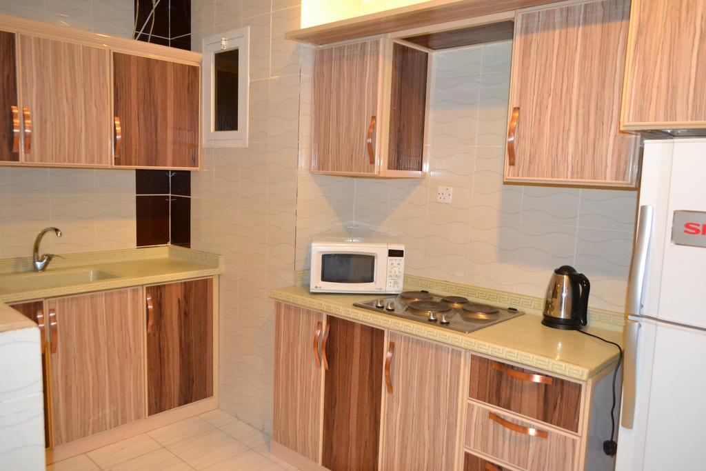 Shoroq Al Nama Tower-10