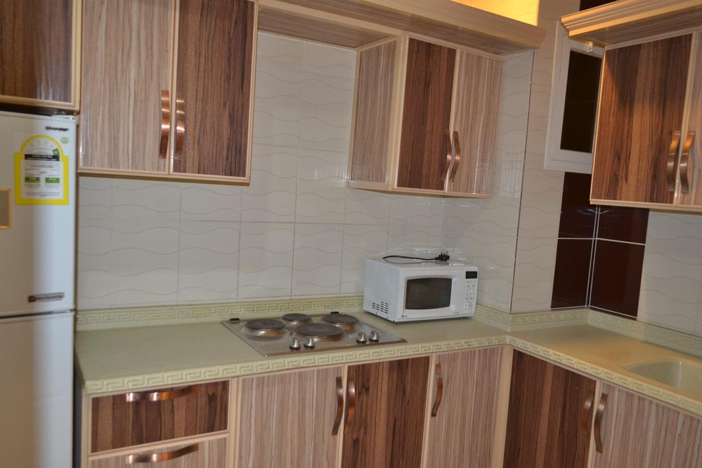 Shoroq Al Nama Tower-7