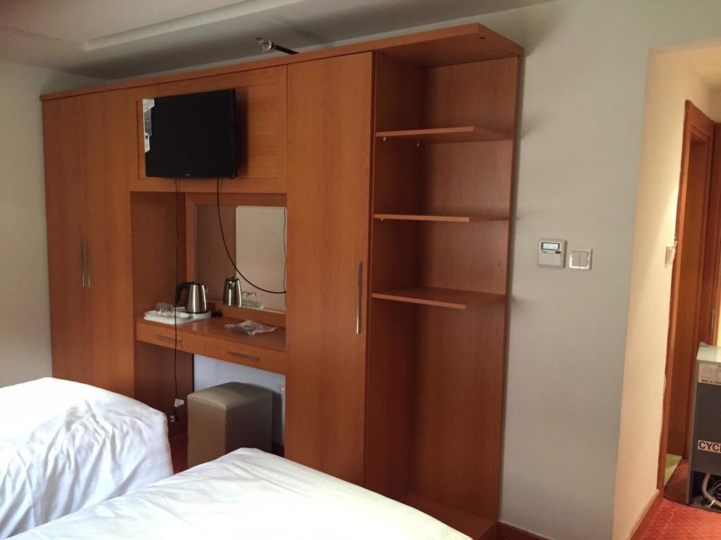 Al Qadesseya Al Massa Hotel-9