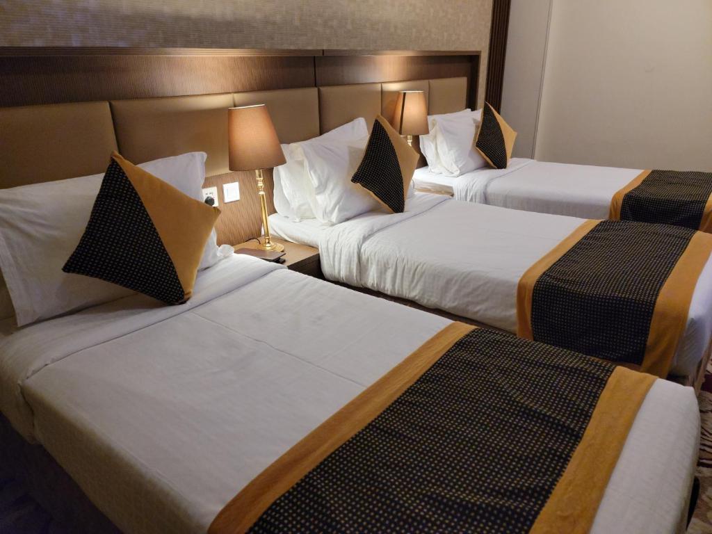 Qasr Al Ansar Golden Tulip Hotel-4