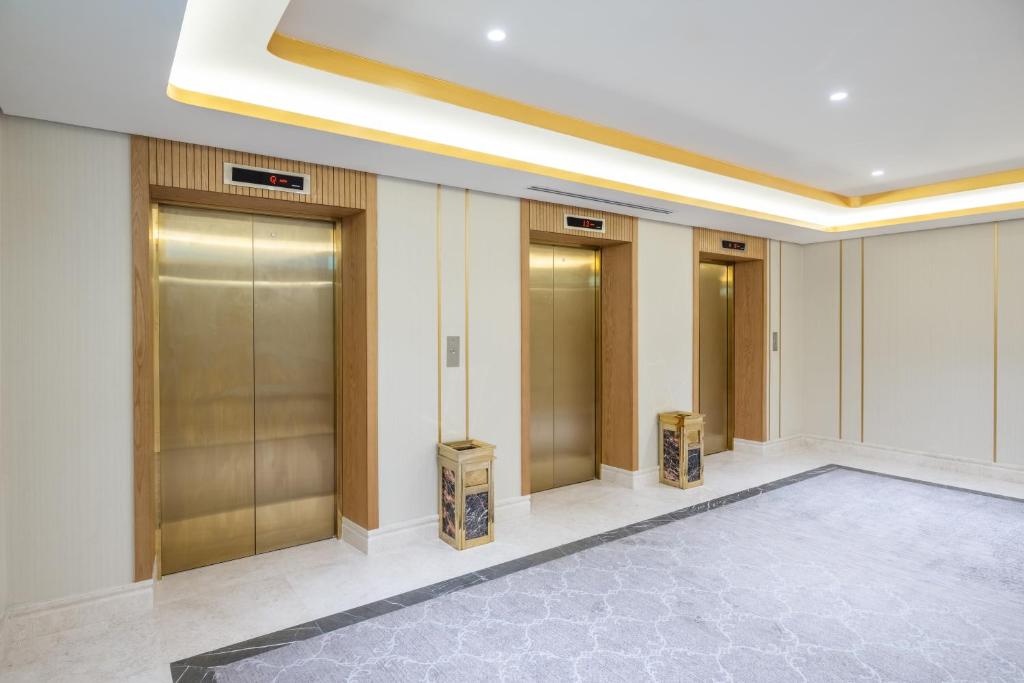 Taiba Suites Hotel-0