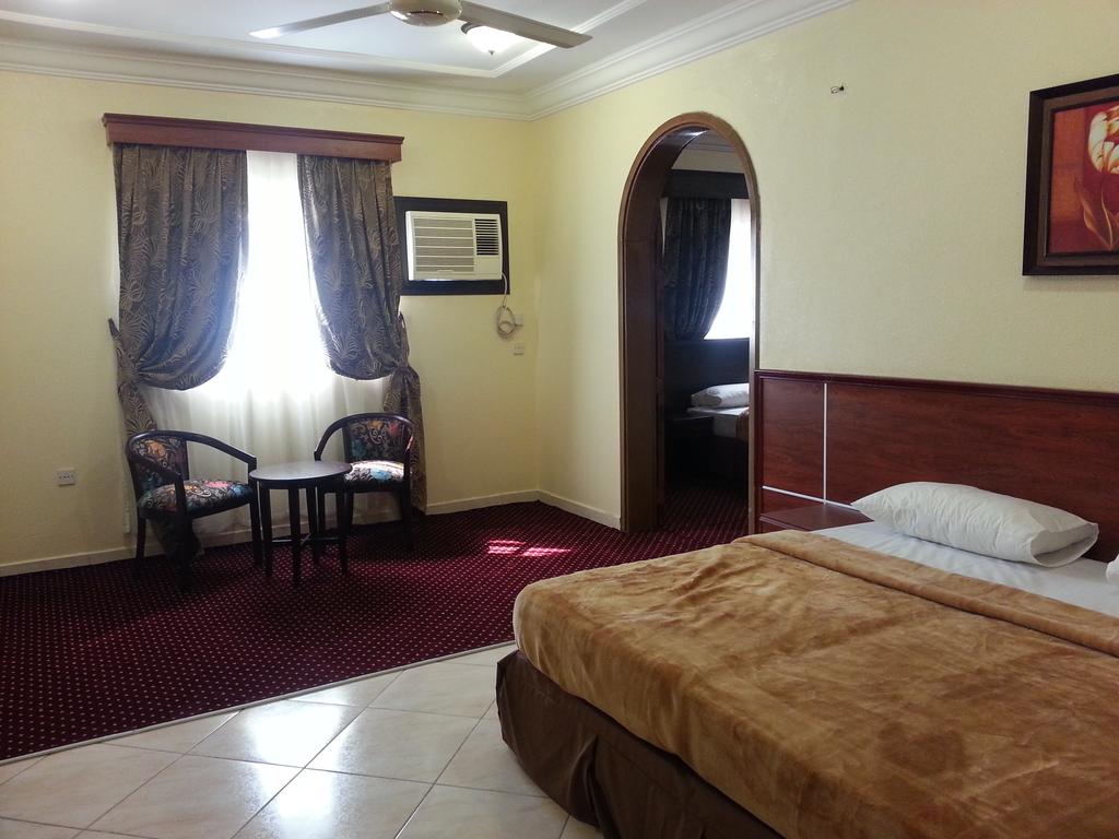 Dorrat Al Salheen Apartments 1-1