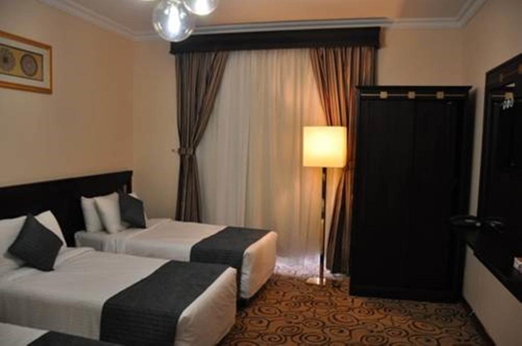 Elaf Al Majeedi Hotel-6