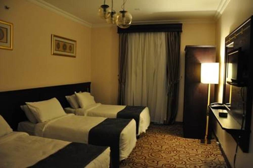 Elaf Al Majeedi Hotel-7