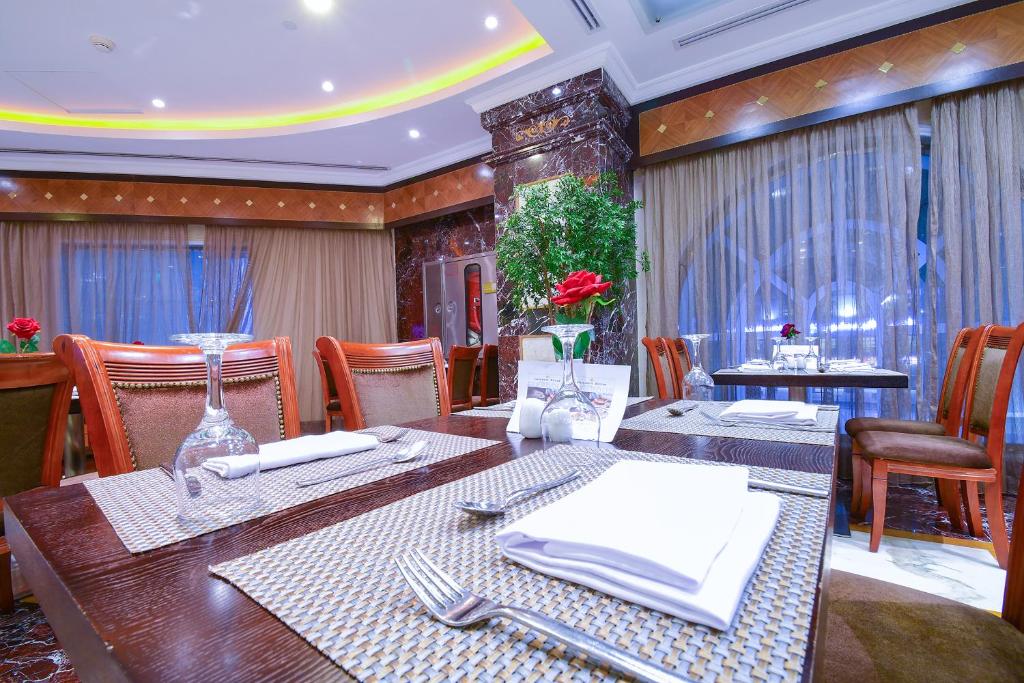 Emaar Al Maktaan Hotel Ex (Golden Tulip Al Maktaan)-10
