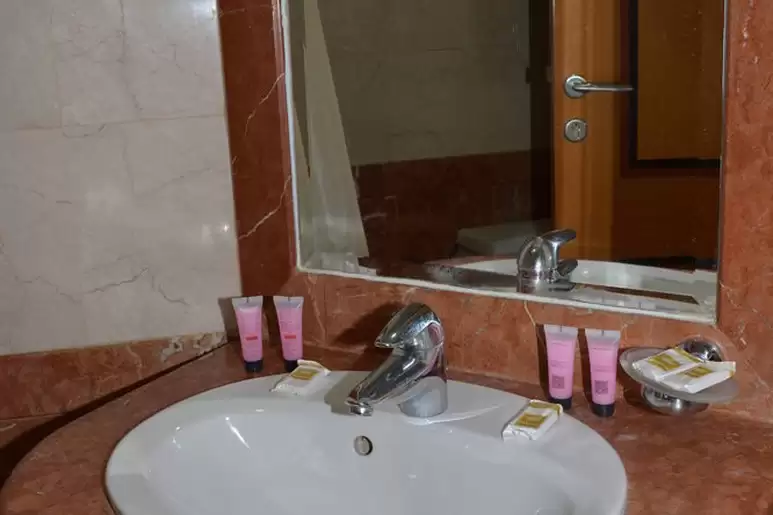 Al Thuria Hotel-8