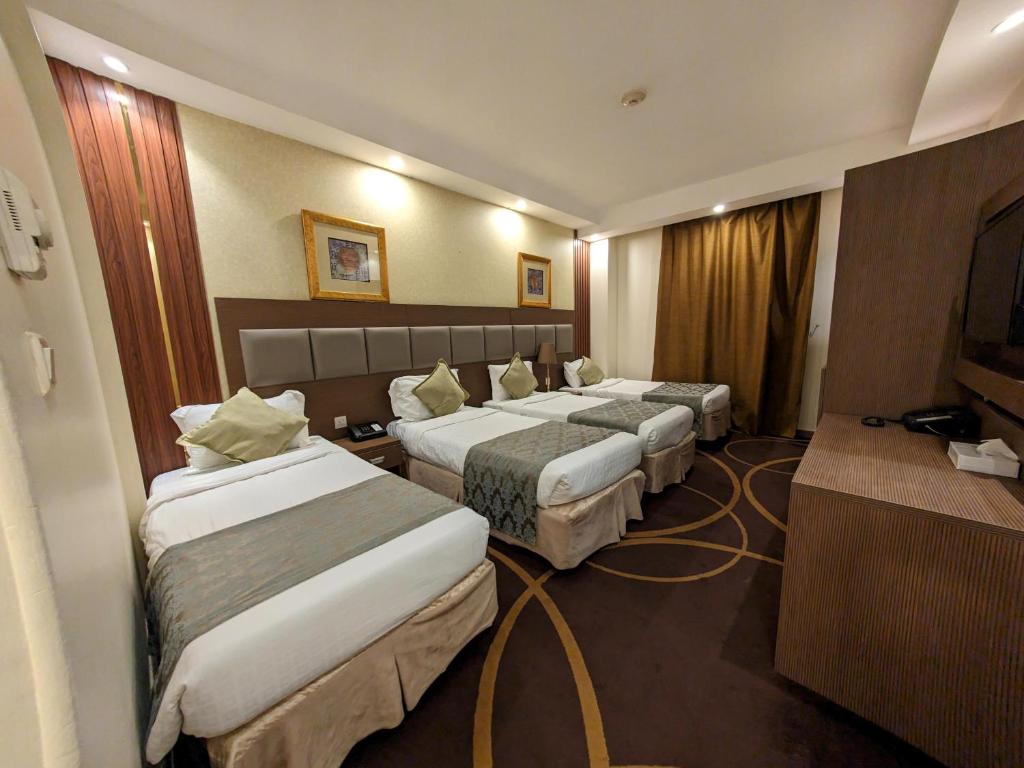 Qasr Al Ansar Golden Tulip Hotel-5