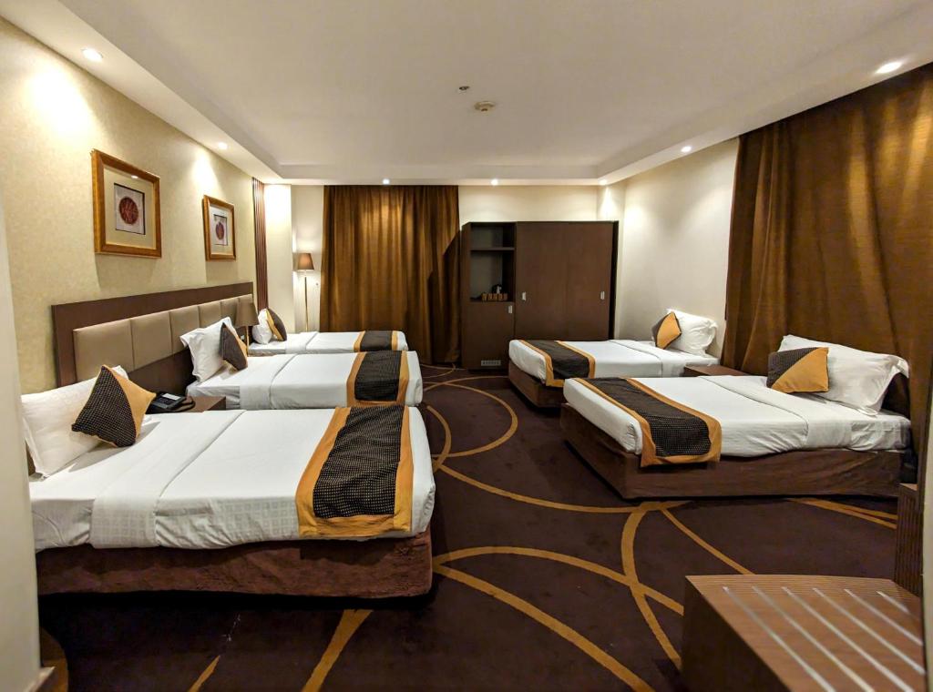 Qasr Al Ansar Golden Tulip Hotel-6