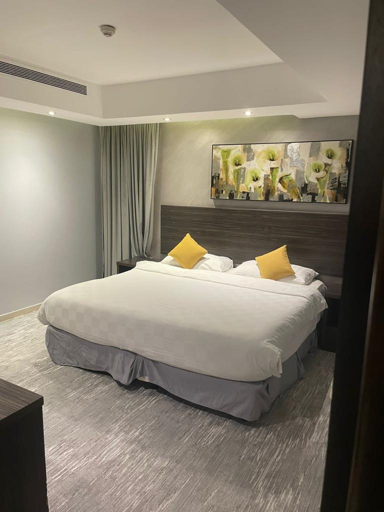 Hayat Watheer Hotel Suite-9
