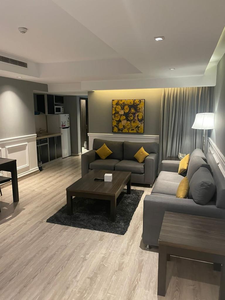 Hayat Watheer Hotel Suite-7