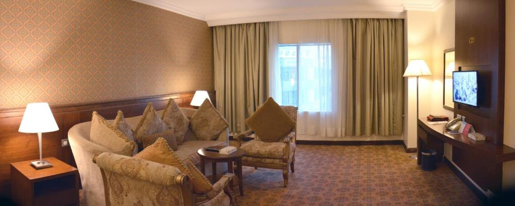 Nozol Royal Inn Hotel-1