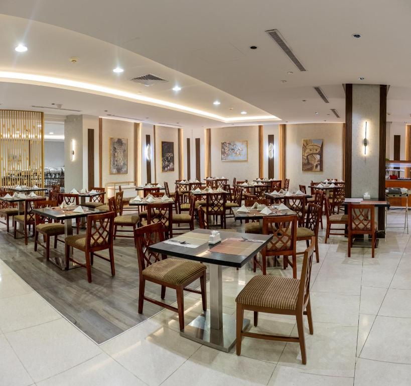 Emaar Royal Hotel-27