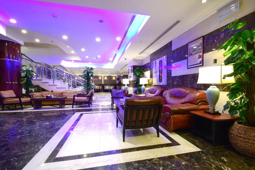 Emaar Al Maktaan Hotel Ex (Golden Tulip Al Maktaan)-1